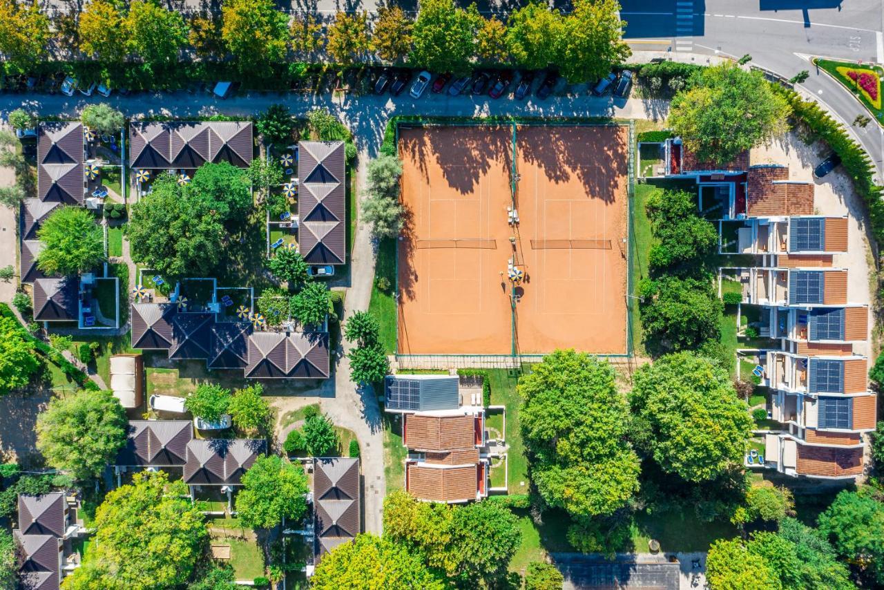 Villaggio Los Nidos Линяно Сабиадоро Екстериор снимка