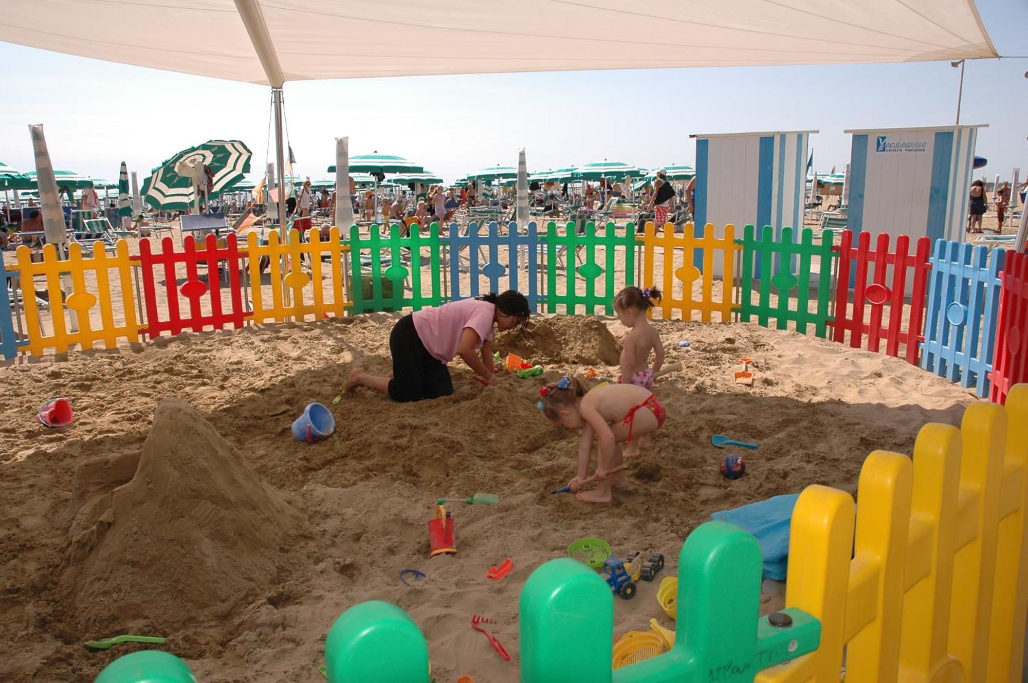 Villaggio Los Nidos Линяно Сабиадоро Екстериор снимка