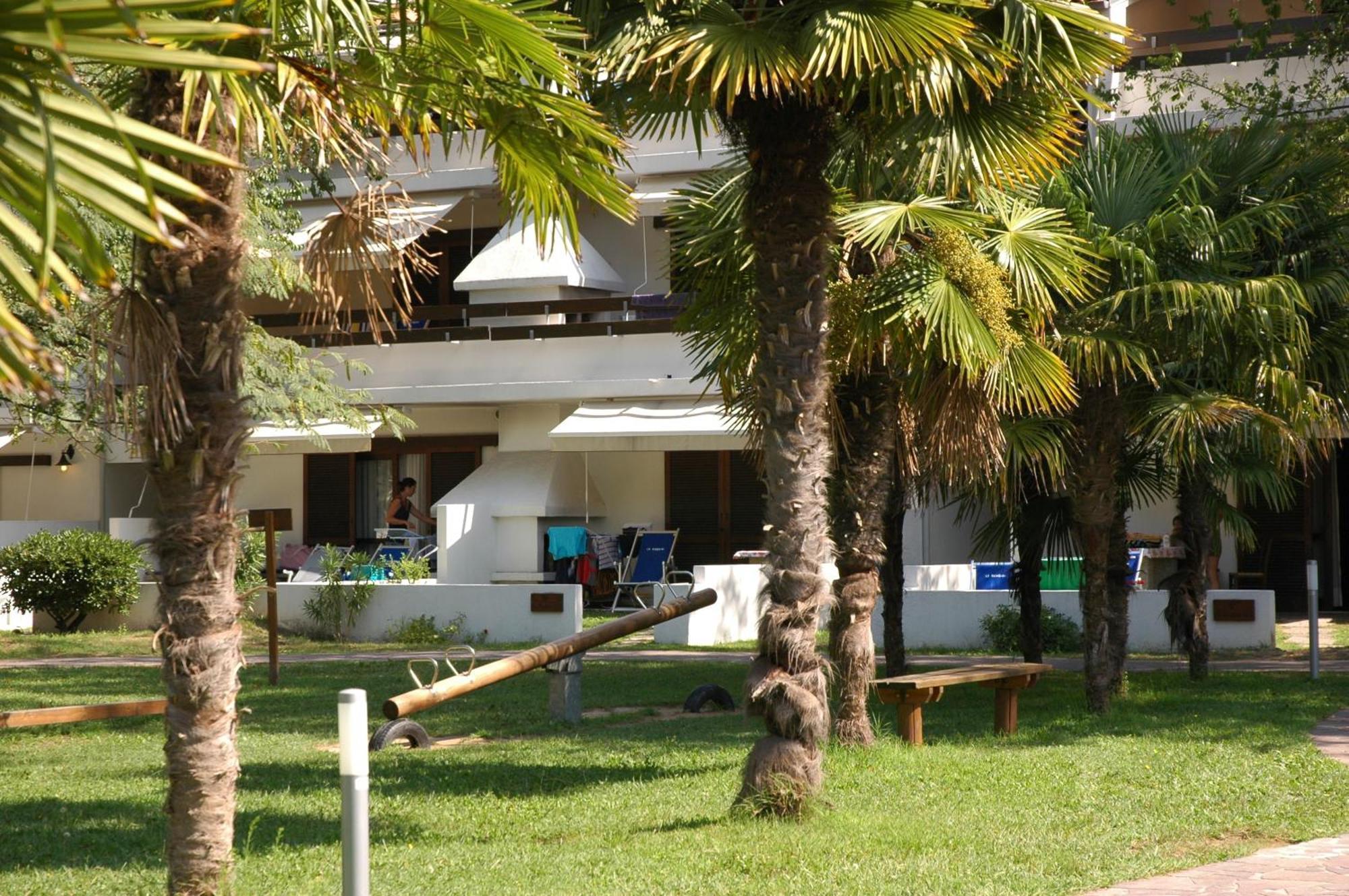 Villaggio Los Nidos Линяно Сабиадоро Екстериор снимка